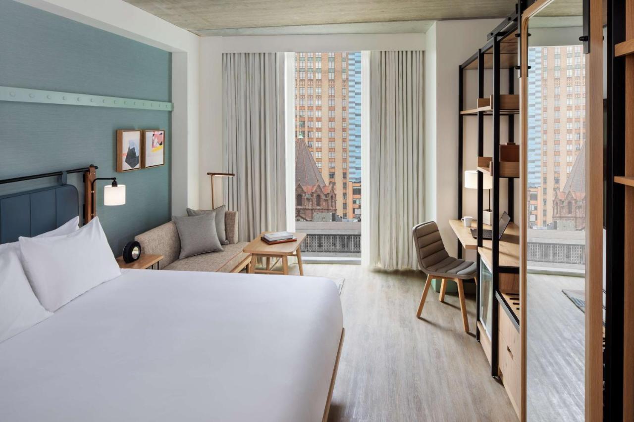 Hyatt Centric Center City Hotel 4*